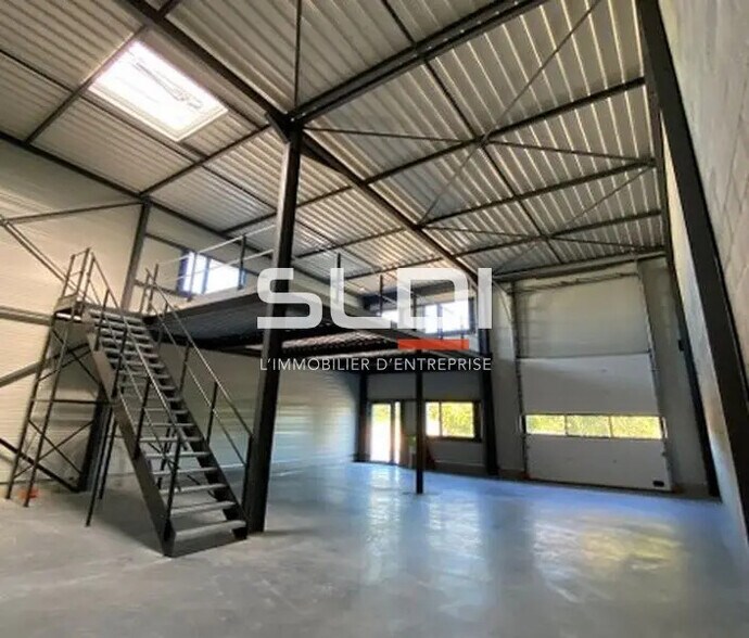 Local d'activités dans Valence à vendre - Photo de l’immeuble – Image 2 sur 4