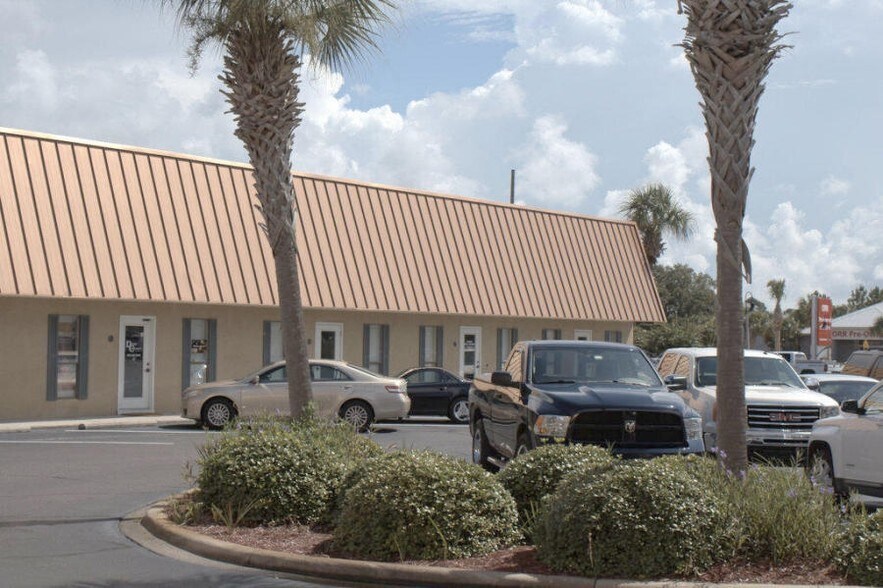 225 main St, Destin, FL à louer Photo de l’immeuble– Image 1 sur 11