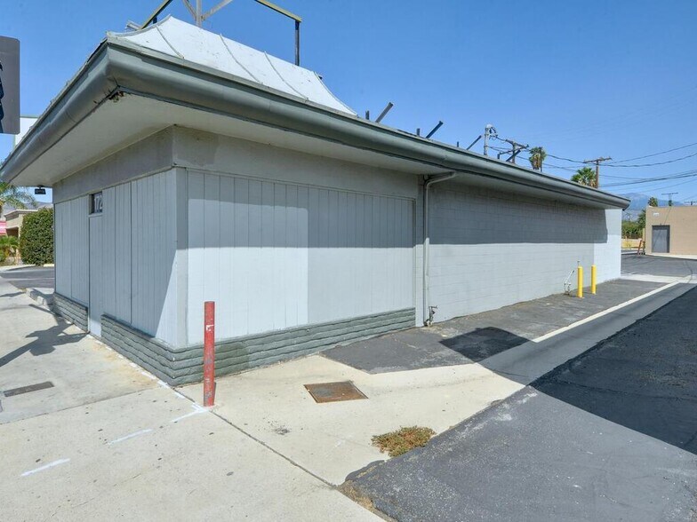 172 N San Jacinto St, Hemet, CA à vendre - Photo de l’immeuble – Image 2 sur 7