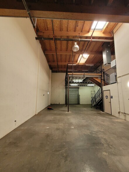 1139 Westminster Ave, Alhambra, CA à louer - Photo de l’immeuble – Image 2 sur 5
