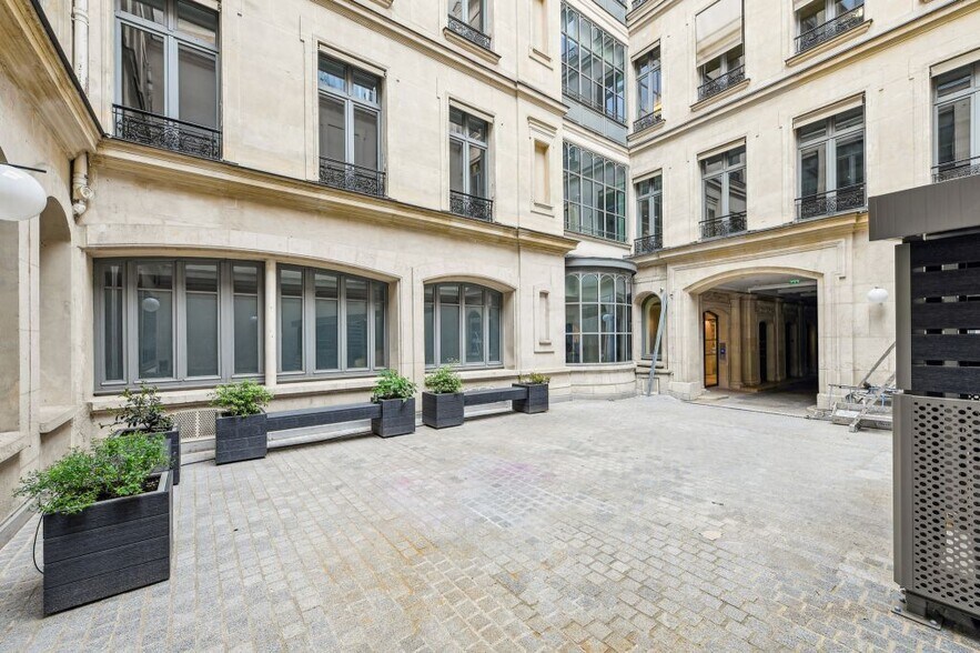Bureau dans Paris à louer - Photo de l’immeuble – Image 3 sur 9