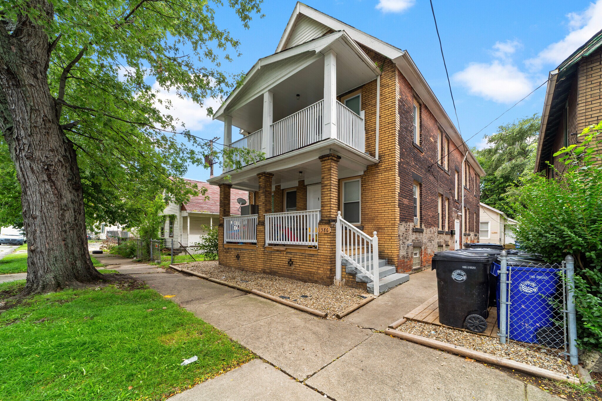 1386 E 43rd St, Cleveland, OH à vendre Photo de l’immeuble– Image 1 sur 26