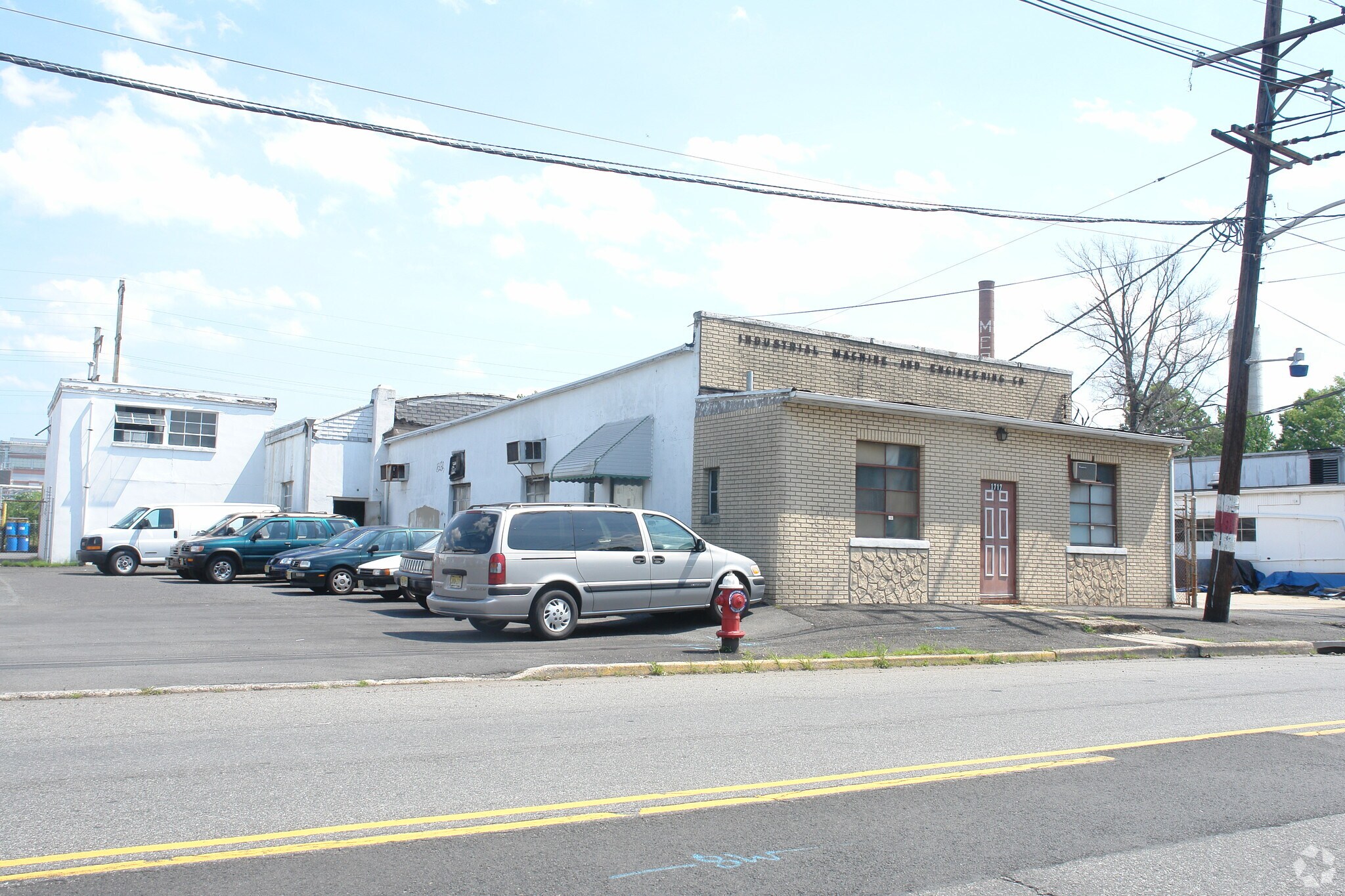 1717 W Elizabeth Ave, Linden, NJ à vendre Photo de l’immeuble– Image 1 sur 5