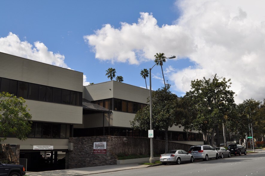 1010 E Union St, Pasadena, CA à louer - Photo de l’immeuble – Image 3 sur 4