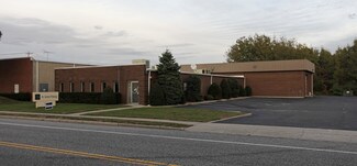Plus de détails pour 507 N Bicycle Path, Port Jefferson Station, NY - Industriel/Logistique à vendre
