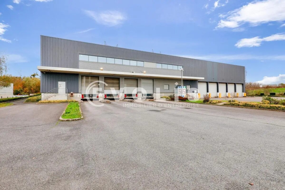 Local d’activités dans Villeparisis à louer Photo de l’immeuble– Image 1 sur 7