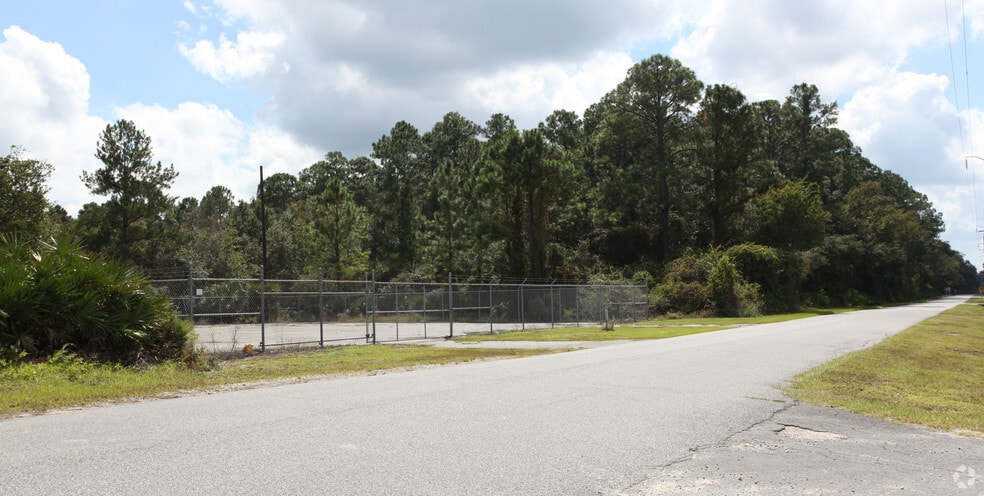 Osborne Rd, Saint Marys, GA à vendre - Photo principale – Image 1 sur 4