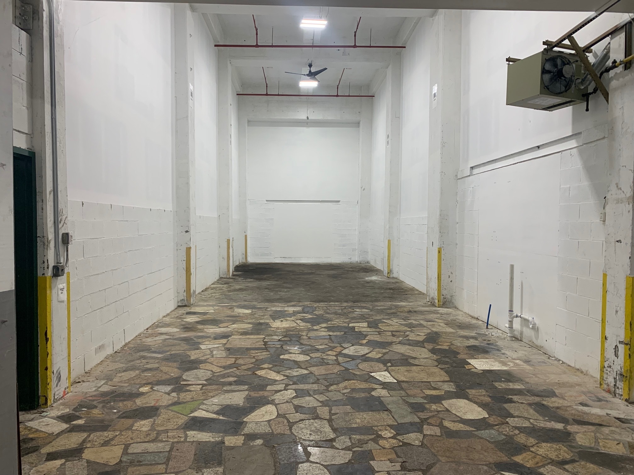 3199 Albany Post Rd, Buchanan, NY à louer Photo intérieure– Image 1 sur 9