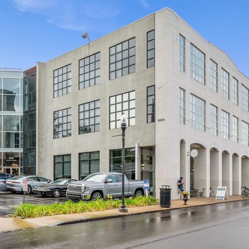 5830 Ellsworth Ave, Pittsburgh, PA à louer Photo de l’immeuble– Image 1 sur 13