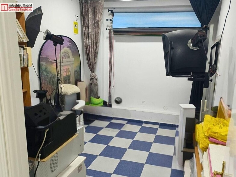 View Photo