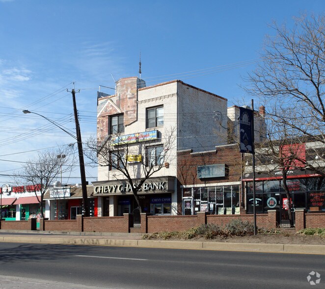 7404-7406 Baltimore Ave, College Park, MD à louer - Photo de l’immeuble – Image 1 sur 2