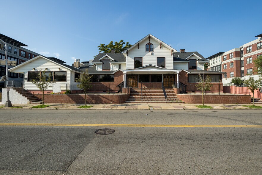 527-529 William St, East Orange, NJ à vendre - Photo de l’immeuble – Image 2 sur 18