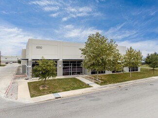 Plus de détails pour 6592 Guada Coma Dr, Schertz, TX - Local d'activités à louer