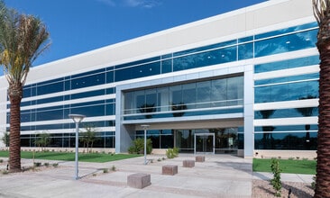 Loop 202 & Price Rd, Chandler, AZ à louer Photo de l’immeuble– Image 2 sur 7