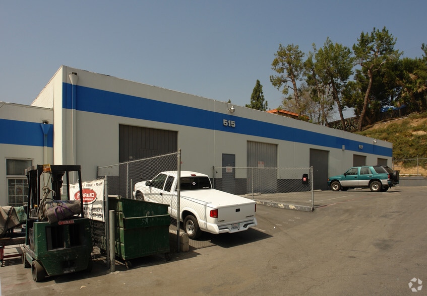 515-517 W Imperial Hwy, La Habra, CA à louer - Photo principale – Image 1 sur 15