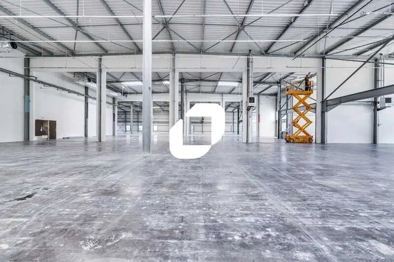 Local d’activités dans Le Blanc-Mesnil à louer - Photo de l’immeuble – Image 2 sur 26