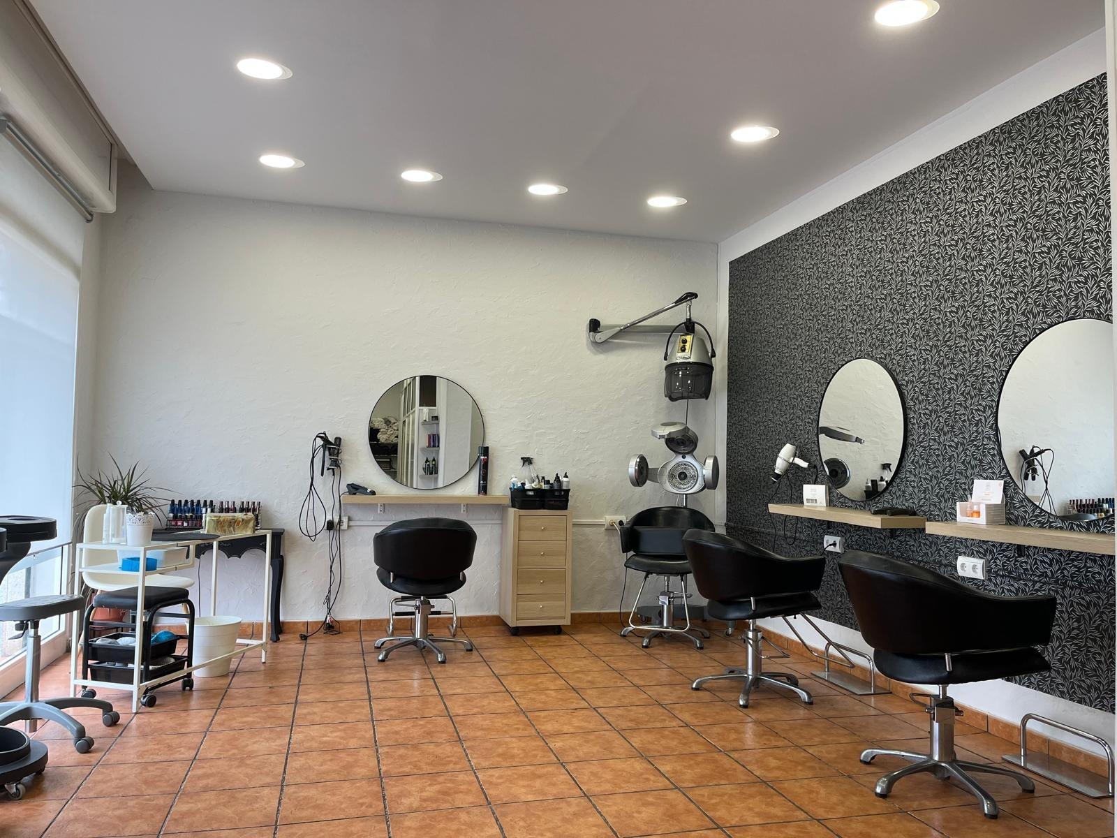 Local commercial dans Viladecans, Barcelona à louer Photo principale– Image 1 sur 6