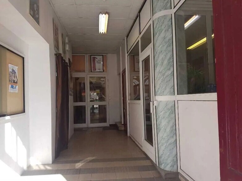Bureau dans Bordeaux à vendre - Photo de l’immeuble – Image 2 sur 7