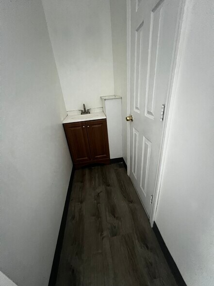 2161 Coney Island Ave, Brooklyn, NY à louer - Photo de l’immeuble – Image 1 sur 5
