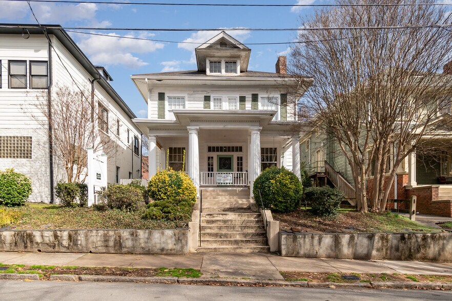 407 Summit St, Winston-Salem, NC à vendre - Photo de l’immeuble – Image 1 sur 6
