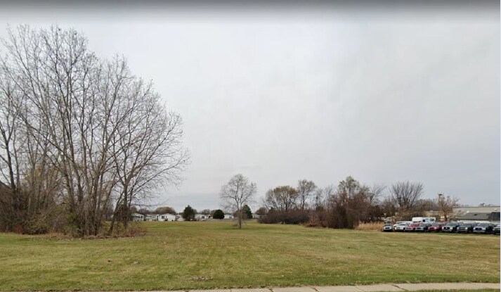 43315 N Gratiot ave, Clinton Township, MI à vendre - Photo de l’immeuble – Image 2 sur 2