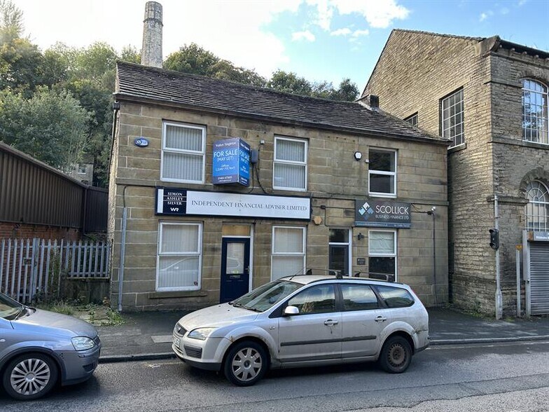 36-38 Dunford Rd, Holmfirth à vendre - Photo de l’immeuble – Image 2 sur 2