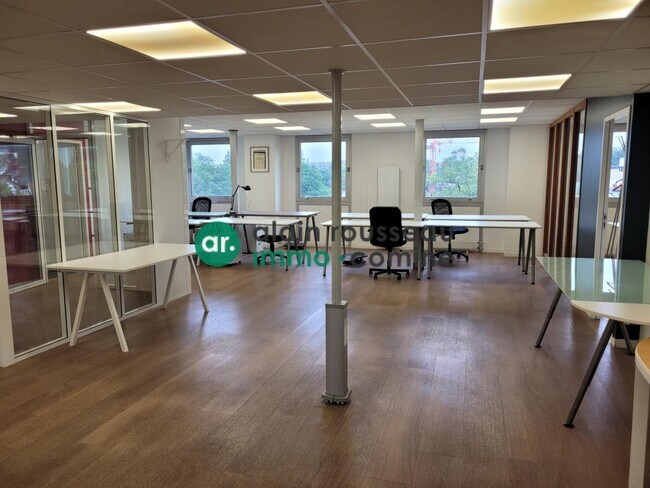 Plus de détails pour Bureau à vendre