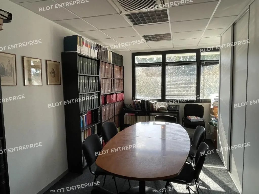 Bureau dans Rennes à vendre Photo principale– Image 1 sur 1
