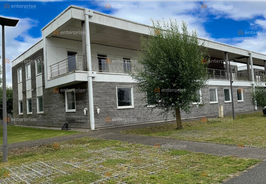 Bureau dans Sainghin-en-Mélantois à vendre - Photo de l’immeuble – Image 2 sur 5