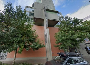 233 Nelson's Cres, New Westminster, BC à louer Photo de l’immeuble– Image 2 sur 11