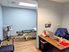 1336 W Main St, Waterbury, CT à louer Photo intérieure– Image 2 sur 4