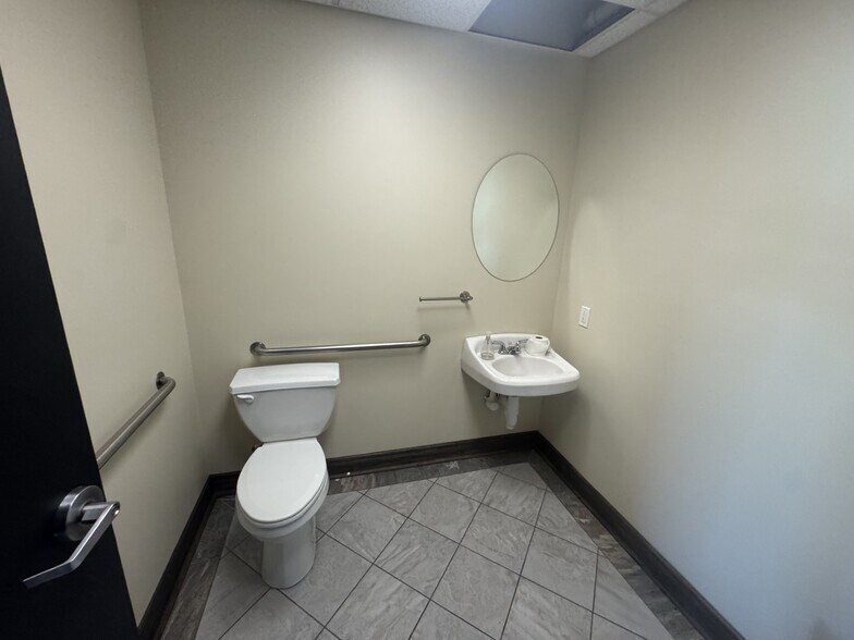 7 Oakwood Dr, Scranton, PA à vendre - Photo de l’immeuble – Image 2 sur 19