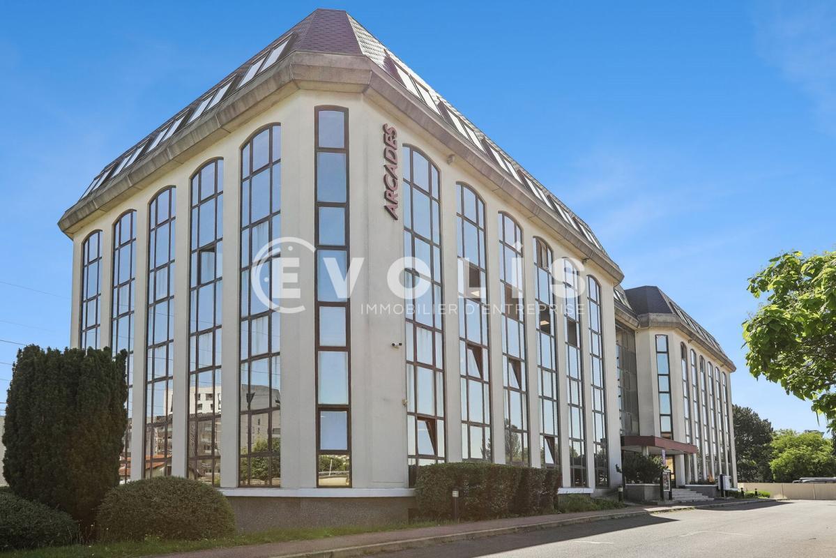 Bureau dans Vitry-sur-Seine à louer Photo de l’immeuble– Image 1 sur 7