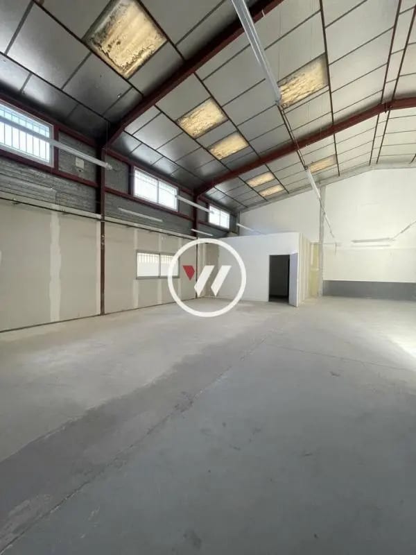 Local commercial dans Aubagne à louer Photo intérieure– Image 1 sur 4