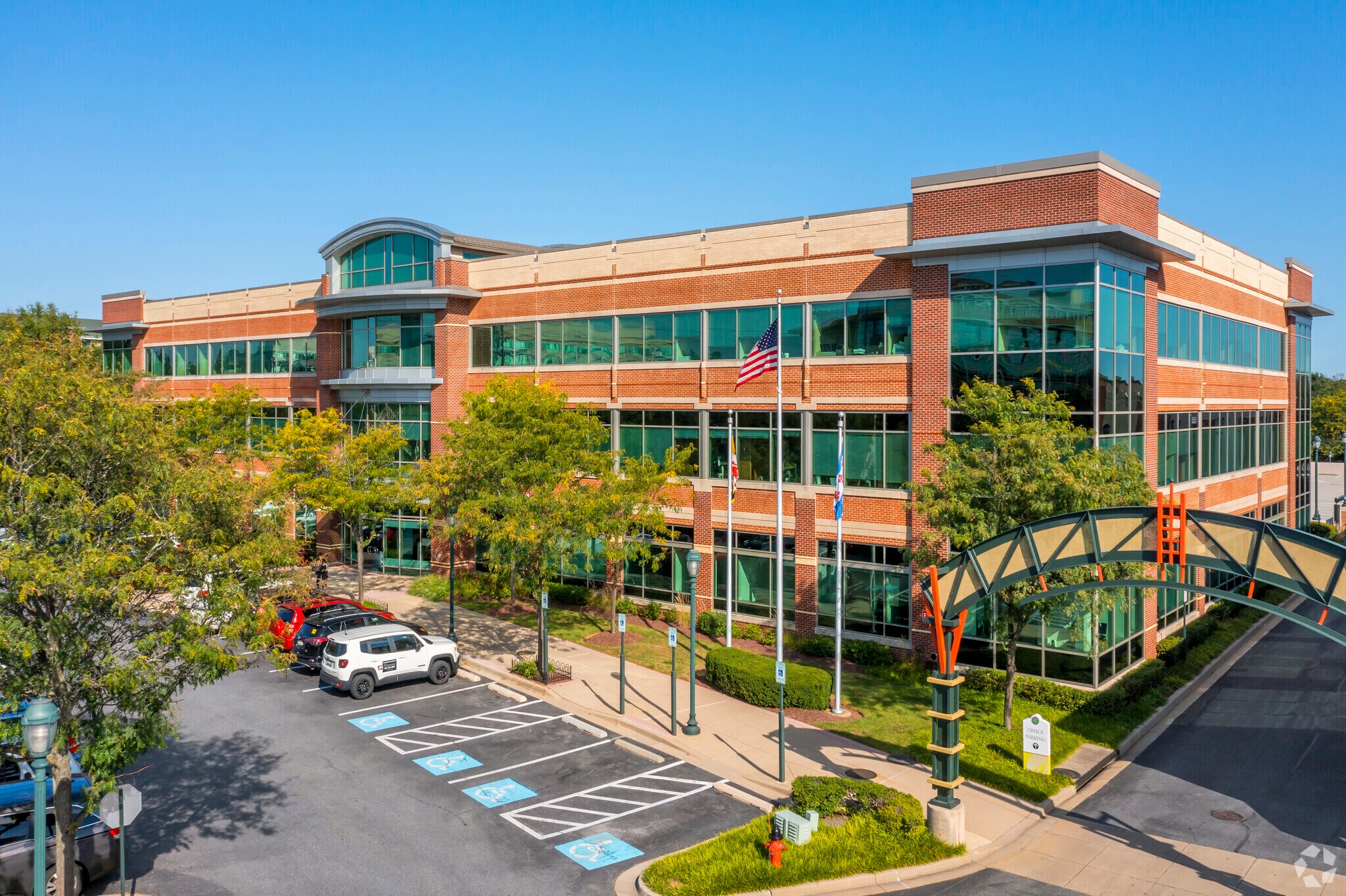 14955 Shady Grove Rd, Rockville, MD à louer Photo principale– Image 1 sur 7