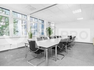 Plus de détails pour 16 Cours Du Danube, Serris - Bureau à louer