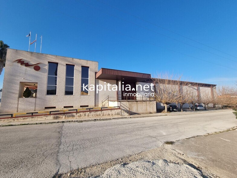 Industriel/Logistique dans Ontinyent, Valencia à vendre - Photo de l’immeuble – Image 2 sur 7