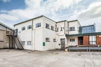 Crooklands Rd, Milnthorpe à louer Photo de l’immeuble– Image 2 sur 20