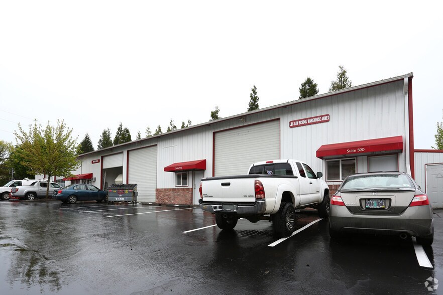 15757 SW 74th Ave, Tigard, OR à louer - Photo de l’immeuble – Image 2 sur 6