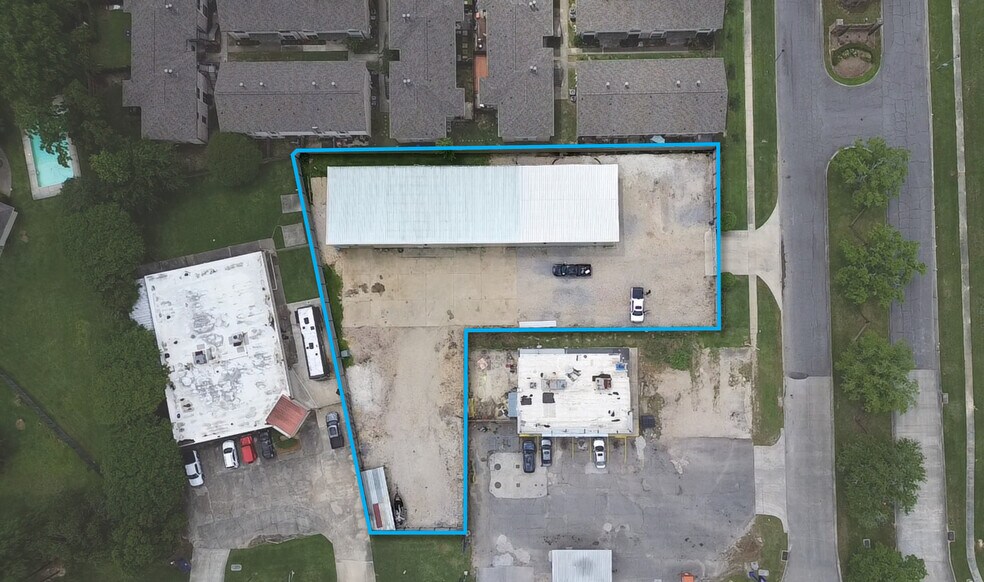 2215 King Arthur Blvd, Baton Rouge, LA à vendre - Photo de l’immeuble – Image 2 sur 10