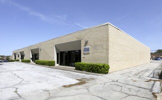 Plus de détails pour 13706-13720 Neutron Rd, Dallas, TX - Local d'activités à louer