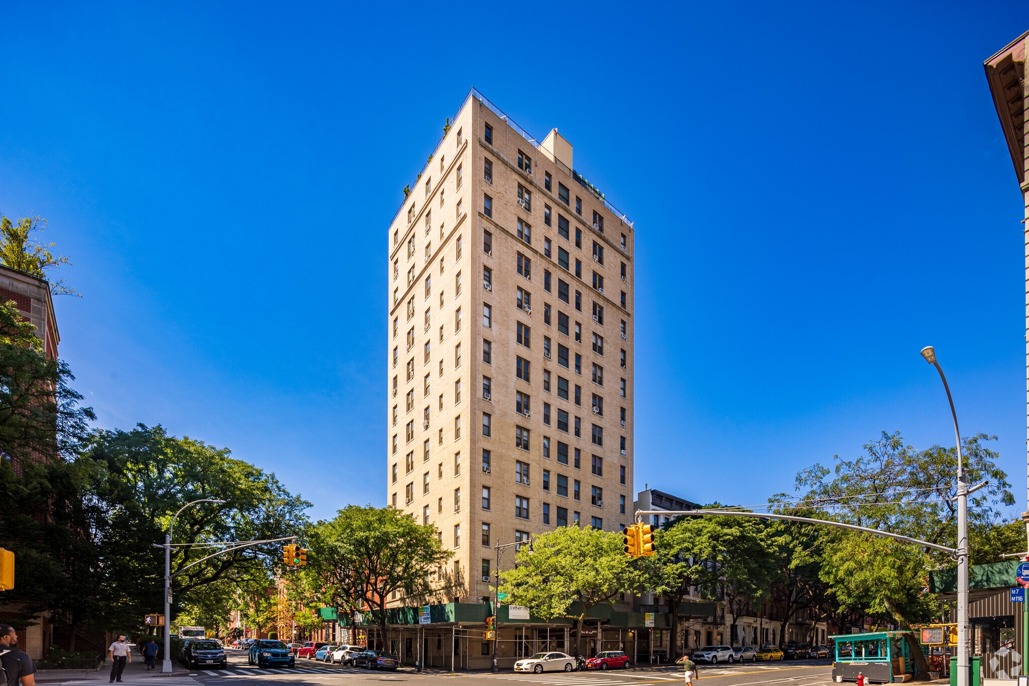 50 W 106th St, New York, NY à louer Photo principale– Image 1 sur 4
