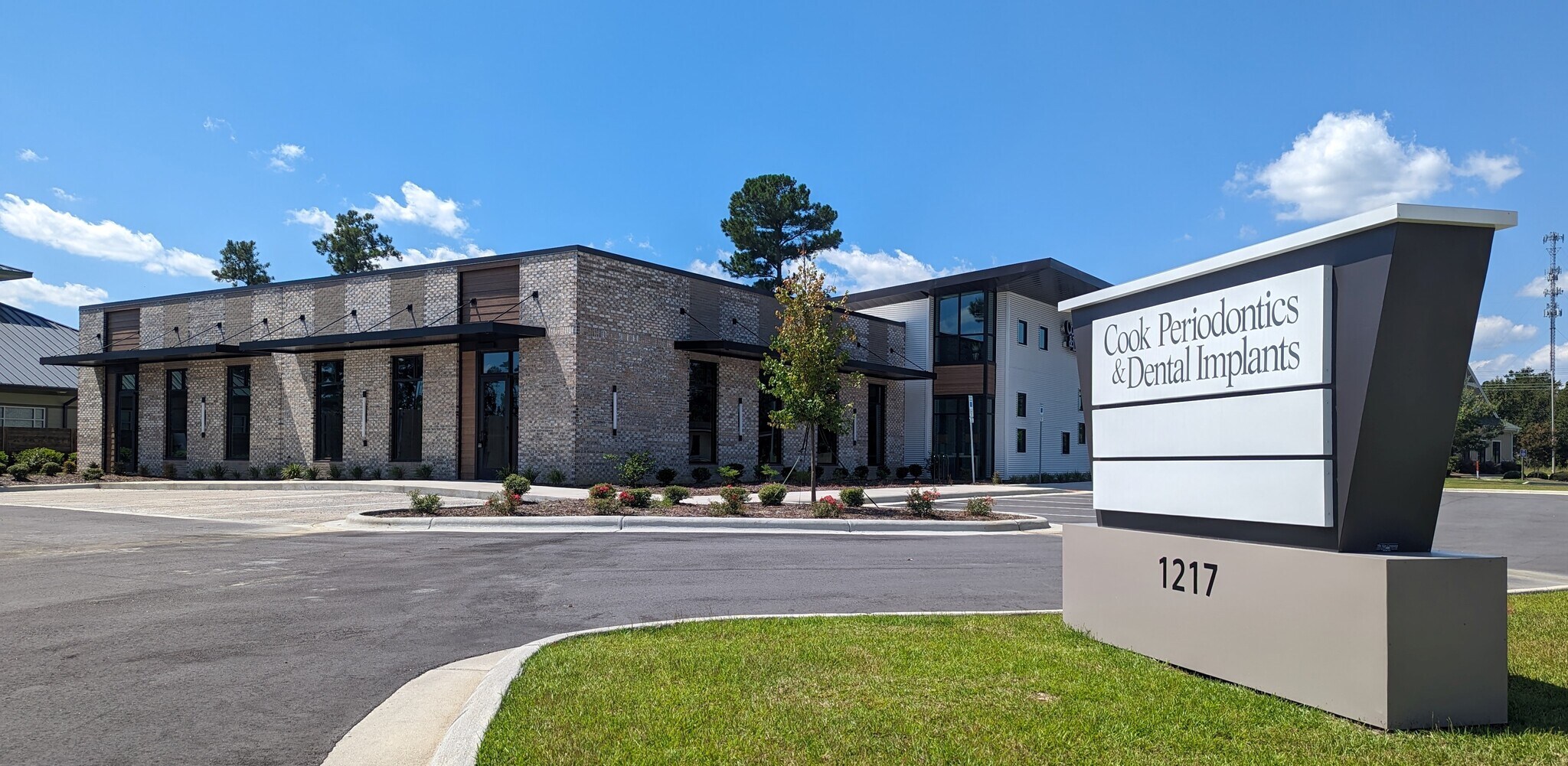 1217 Magnolia Village Way, Leland, NC à louer Photo de l’immeuble– Image 1 sur 16