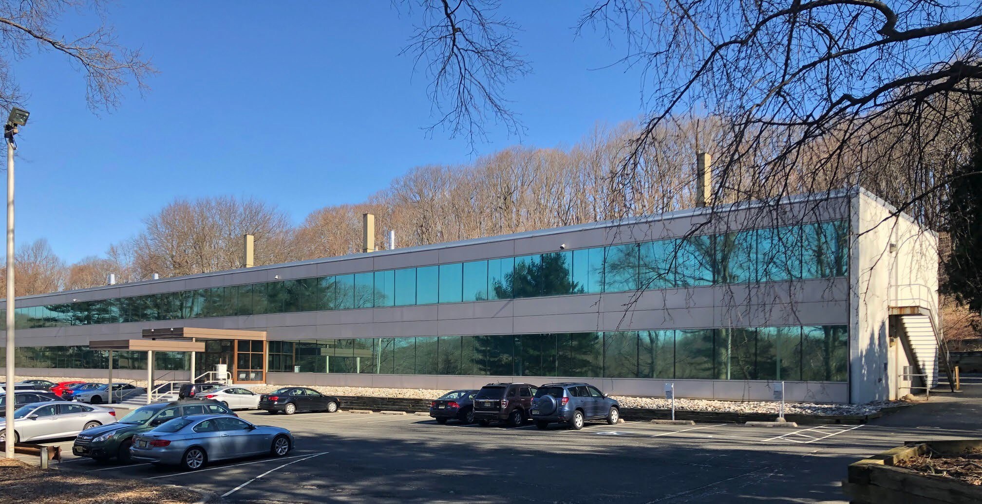 791 Holmdel Rd, Holmdel, NJ à louer Photo principale– Image 1 sur 6