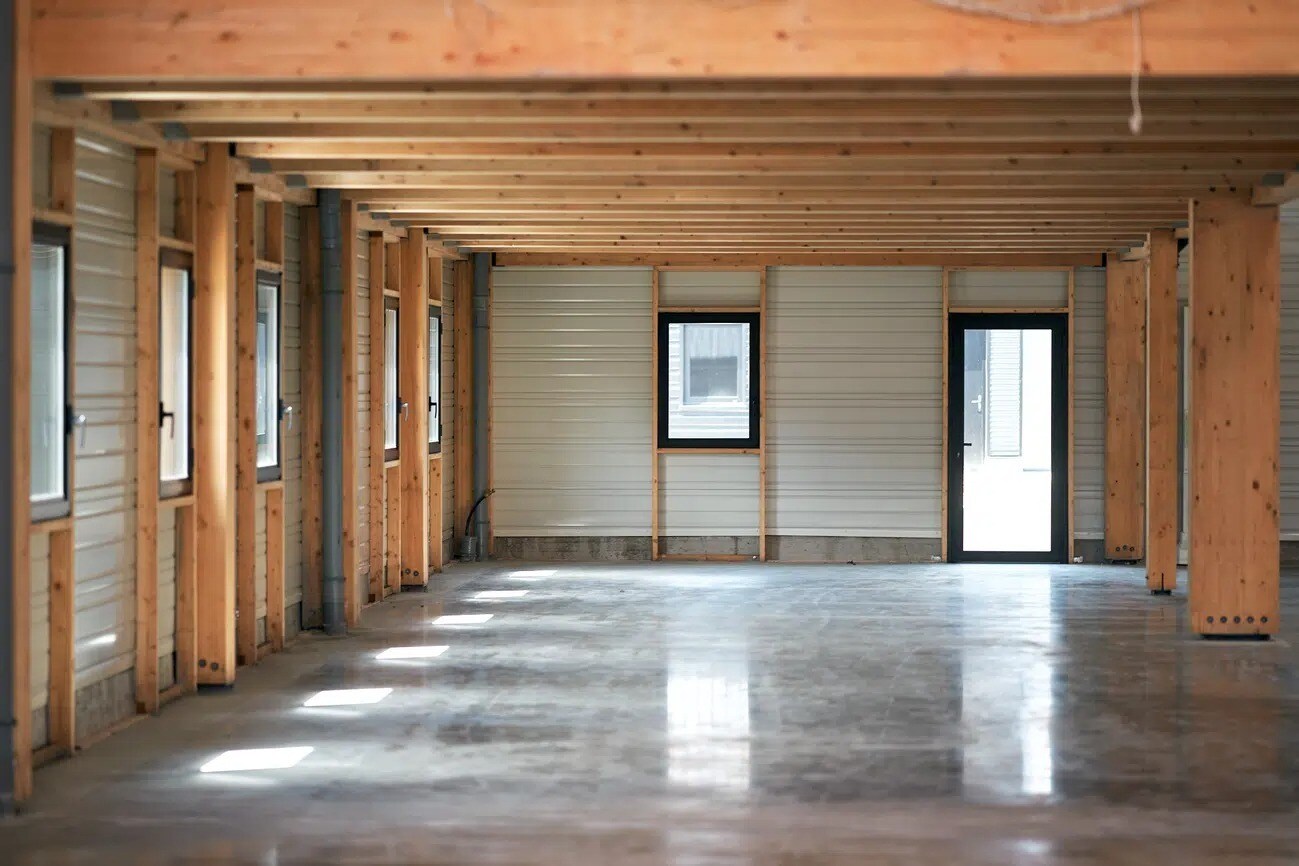 17 Rue De Paris, Tarare, RHO 69170 - Lot e2 - - Photo intérieure - Image 2 of 3