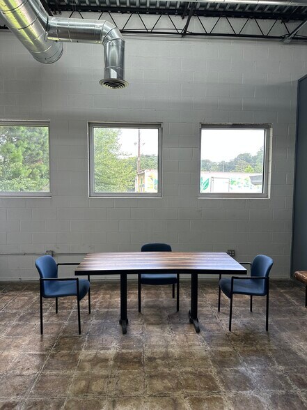 3300 Hamilton Blvd SE, Hapeville, GA à vendre - Photo de l’immeuble – Image 3 sur 11