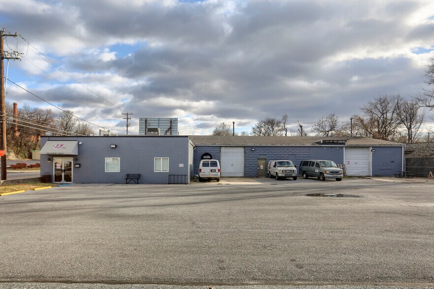 1180 S Cameron St, Harrisburg, PA à louer - Photo de l’immeuble – Image 2 sur 12