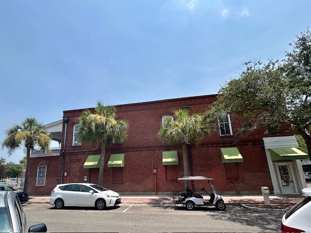 301 Centre St, Fernandina Beach, FL à louer - Photo de l’immeuble – Image 3 sur 28