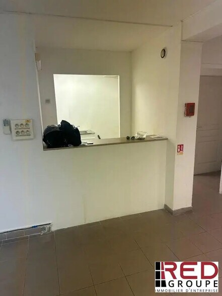 Bureau dans Aix-en-Provence à louer - Photo de l’immeuble – Image 3 sur 6