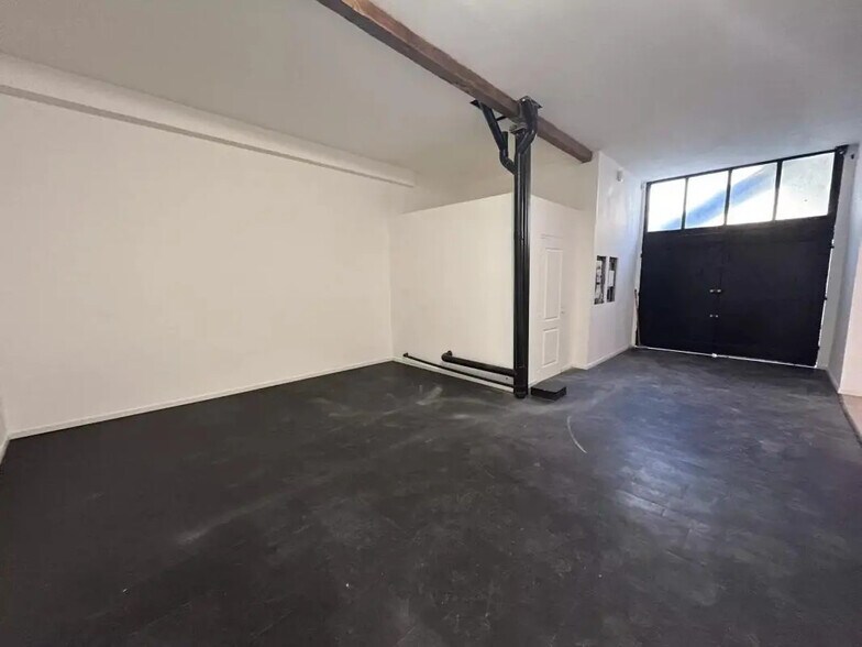 Local commercial dans Cannes à vendre - Photo de l’immeuble – Image 3 sur 12